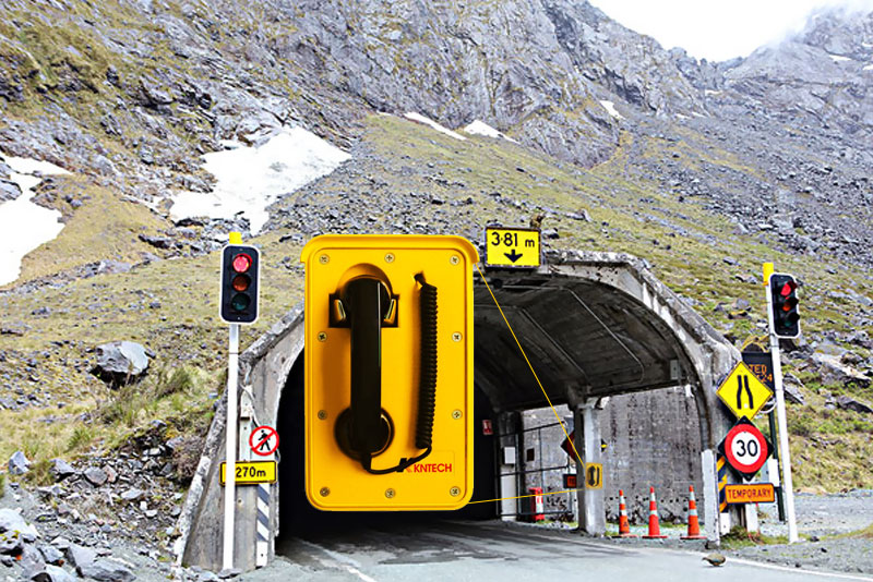 Los teléfonos industriales son ampliamente utilizados en exteriores y túneles.